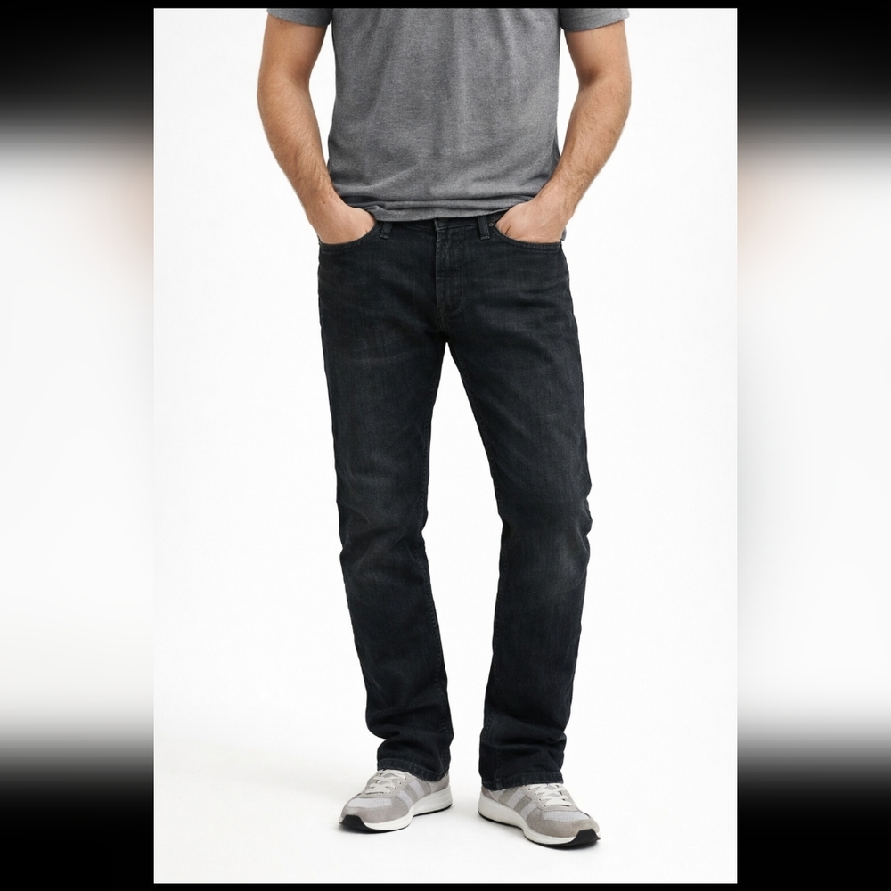 Diesel Men's Two Tone Jeans..